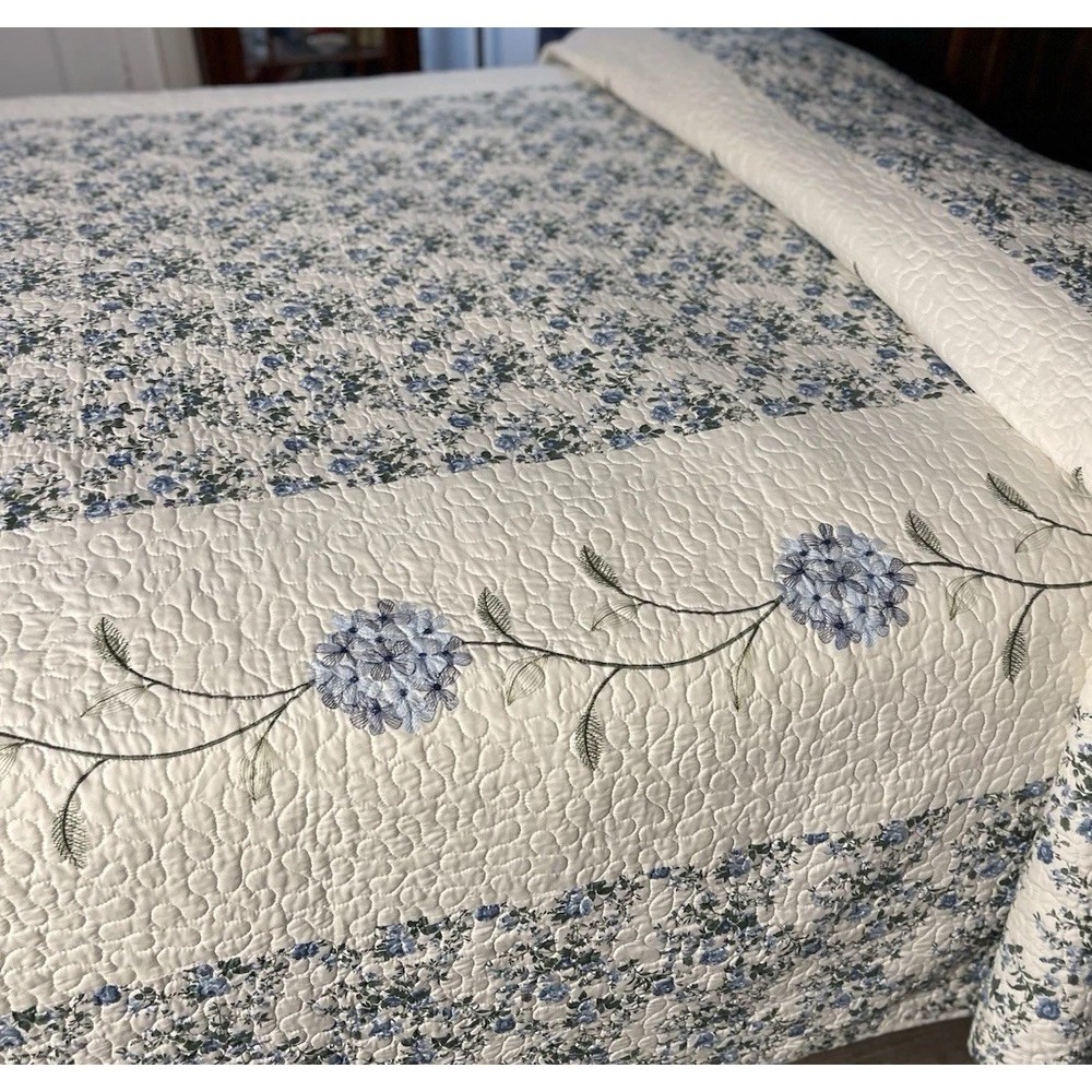Beatrice Home Embroidered Blue Carnation Queen Quilted Bedspread Cottagecore - Picture 4 of 9